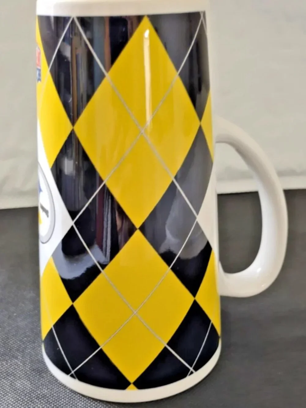 NFL Pittsburgh Steelers Coffee Mug 16oz Tall Yellow Black & White Ceramic